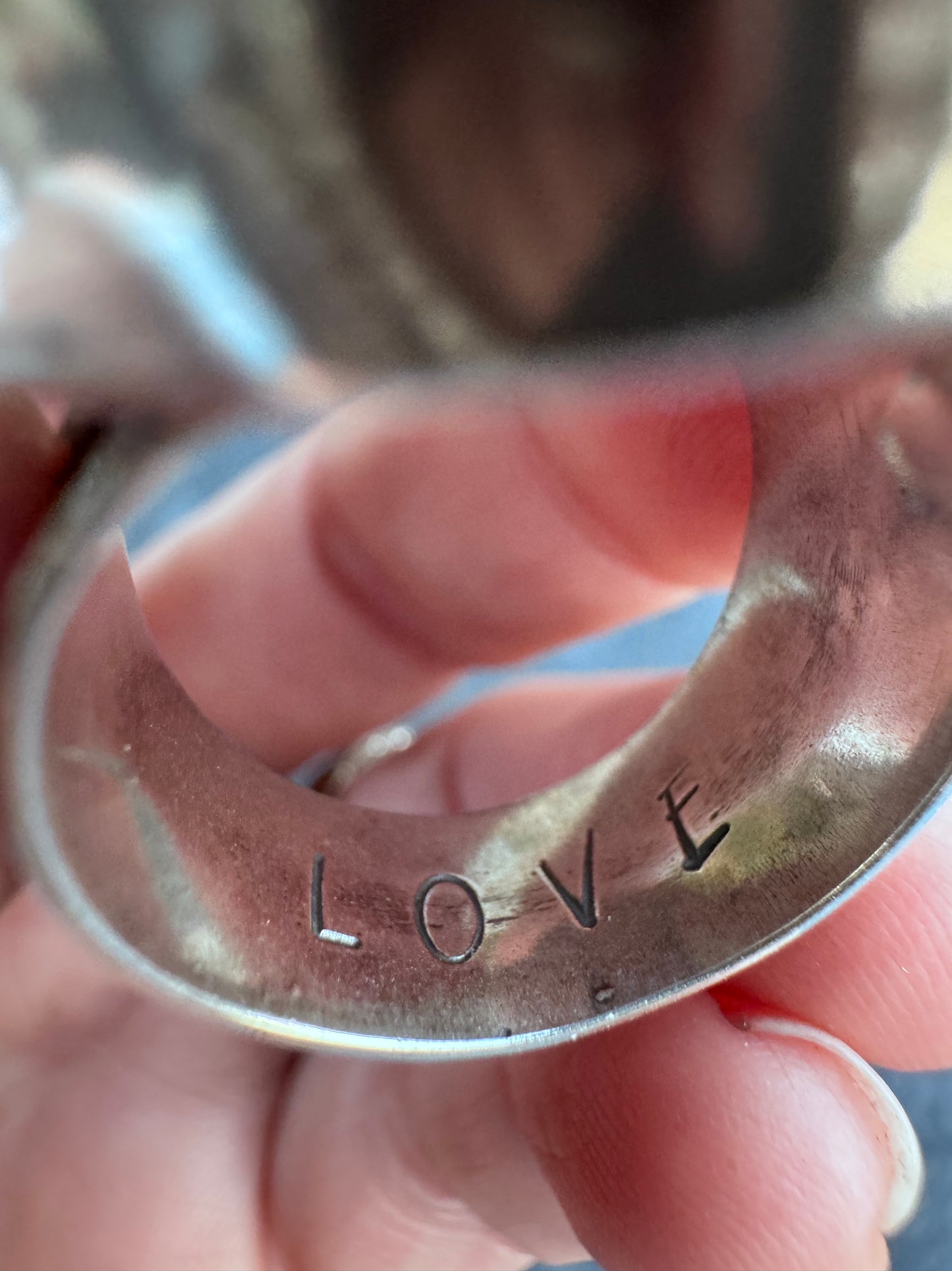 Royston Ribbon Love ring