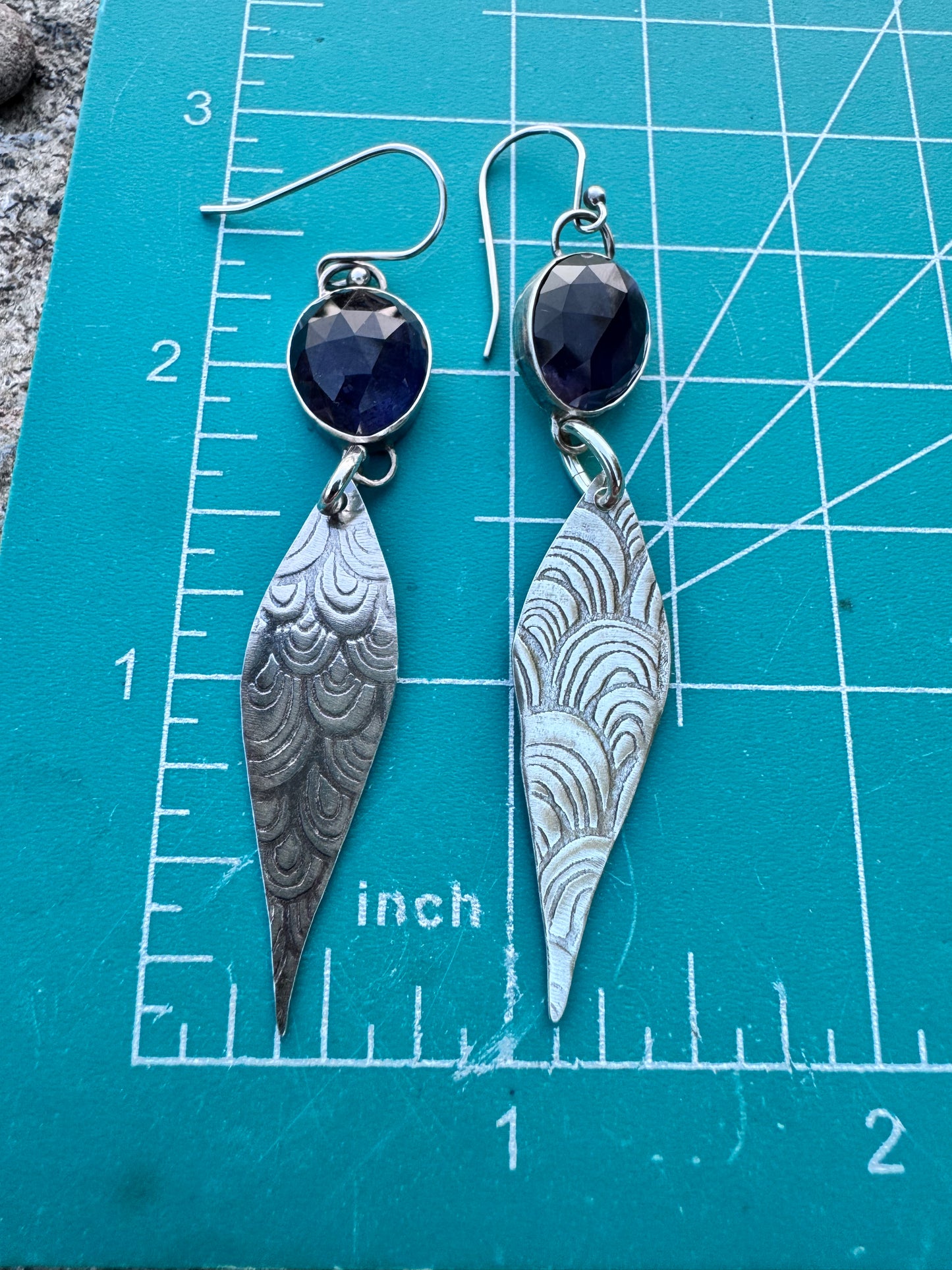 Iolite dangles