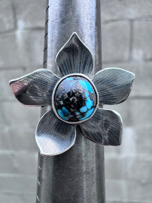 Turquoise flower power ring