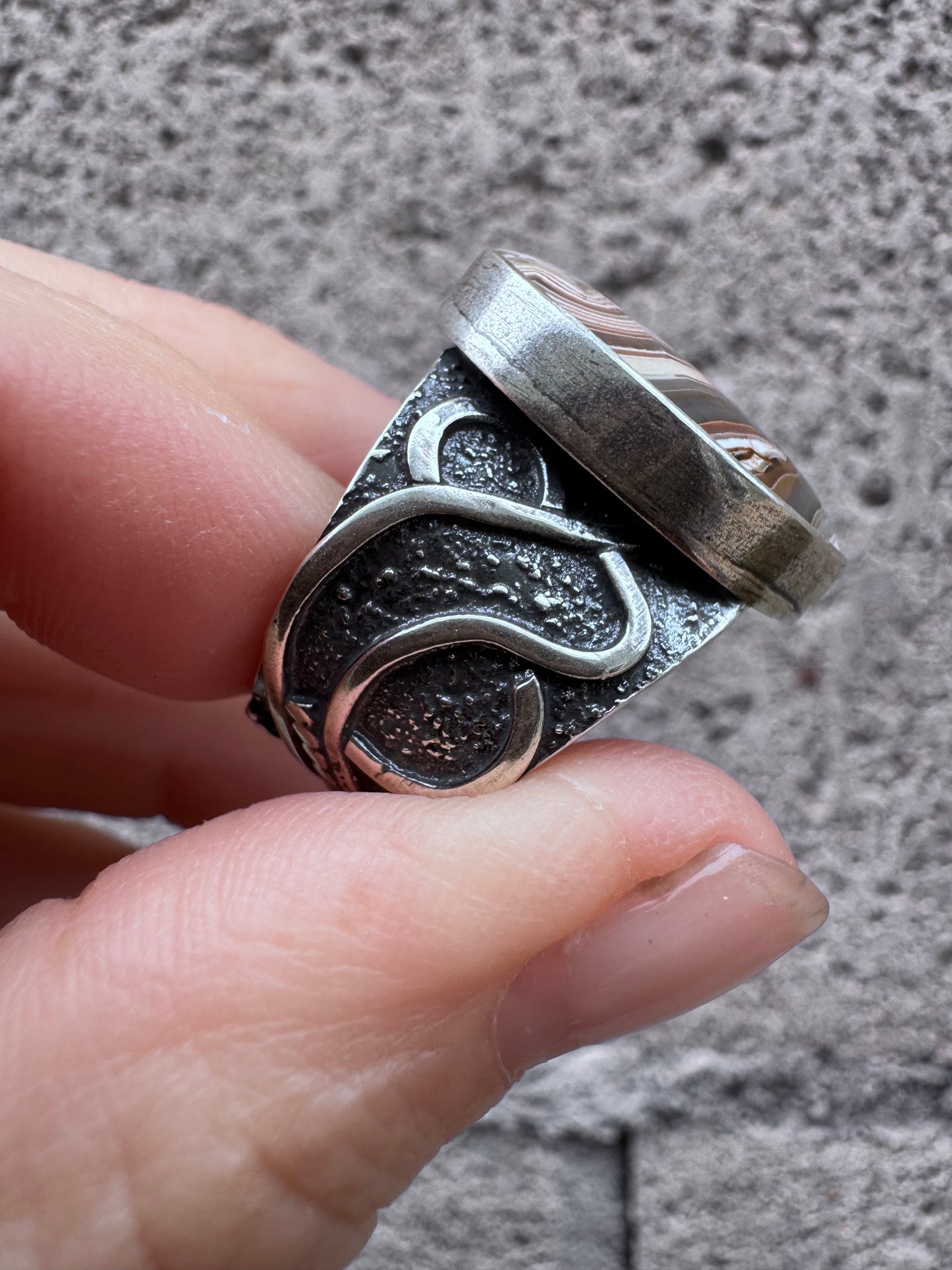 Crazy lace agate statment ring