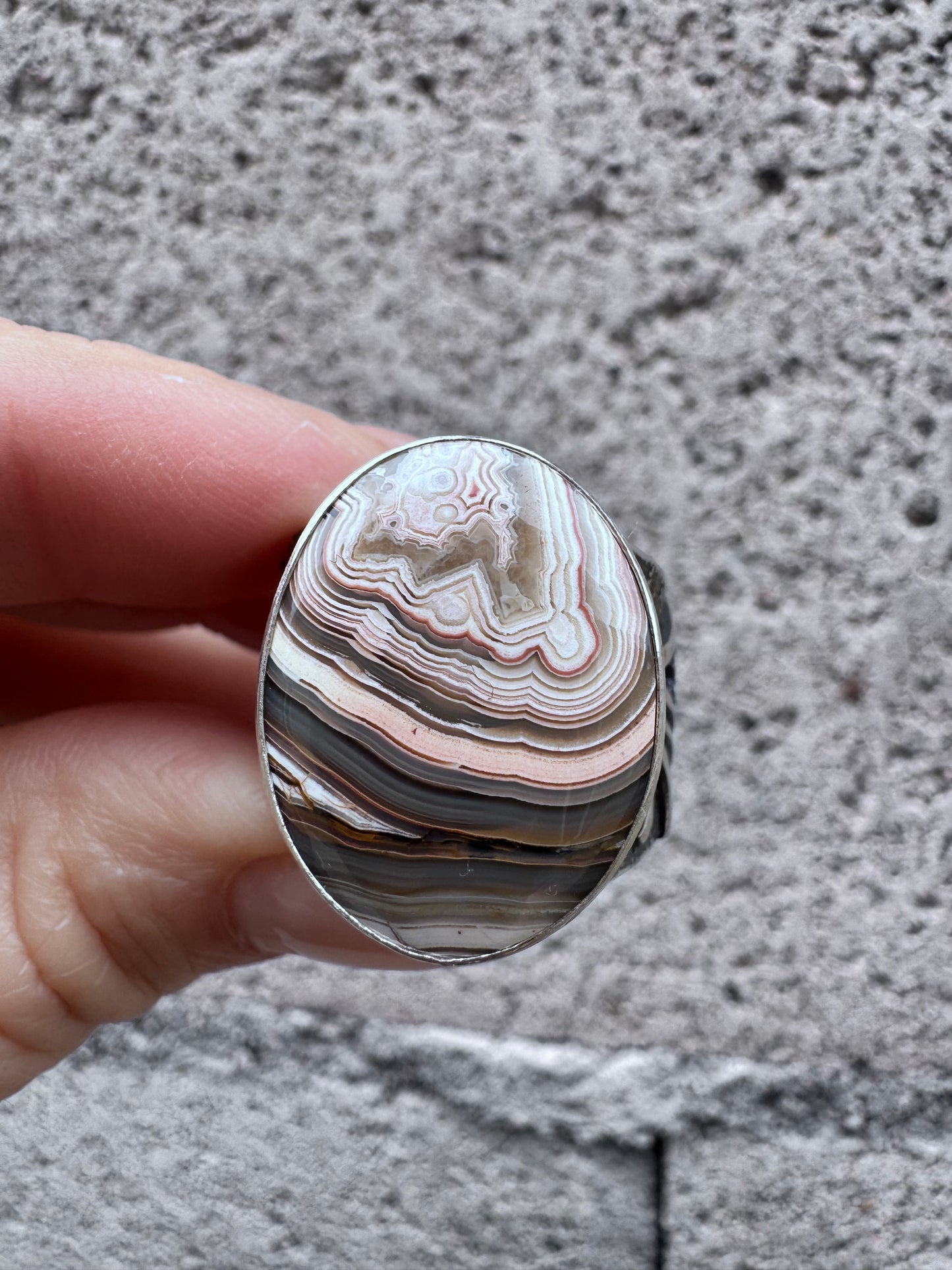 Crazy lace agate statment ring