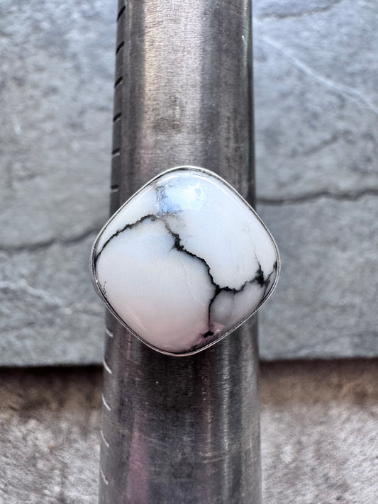 Howlite every day