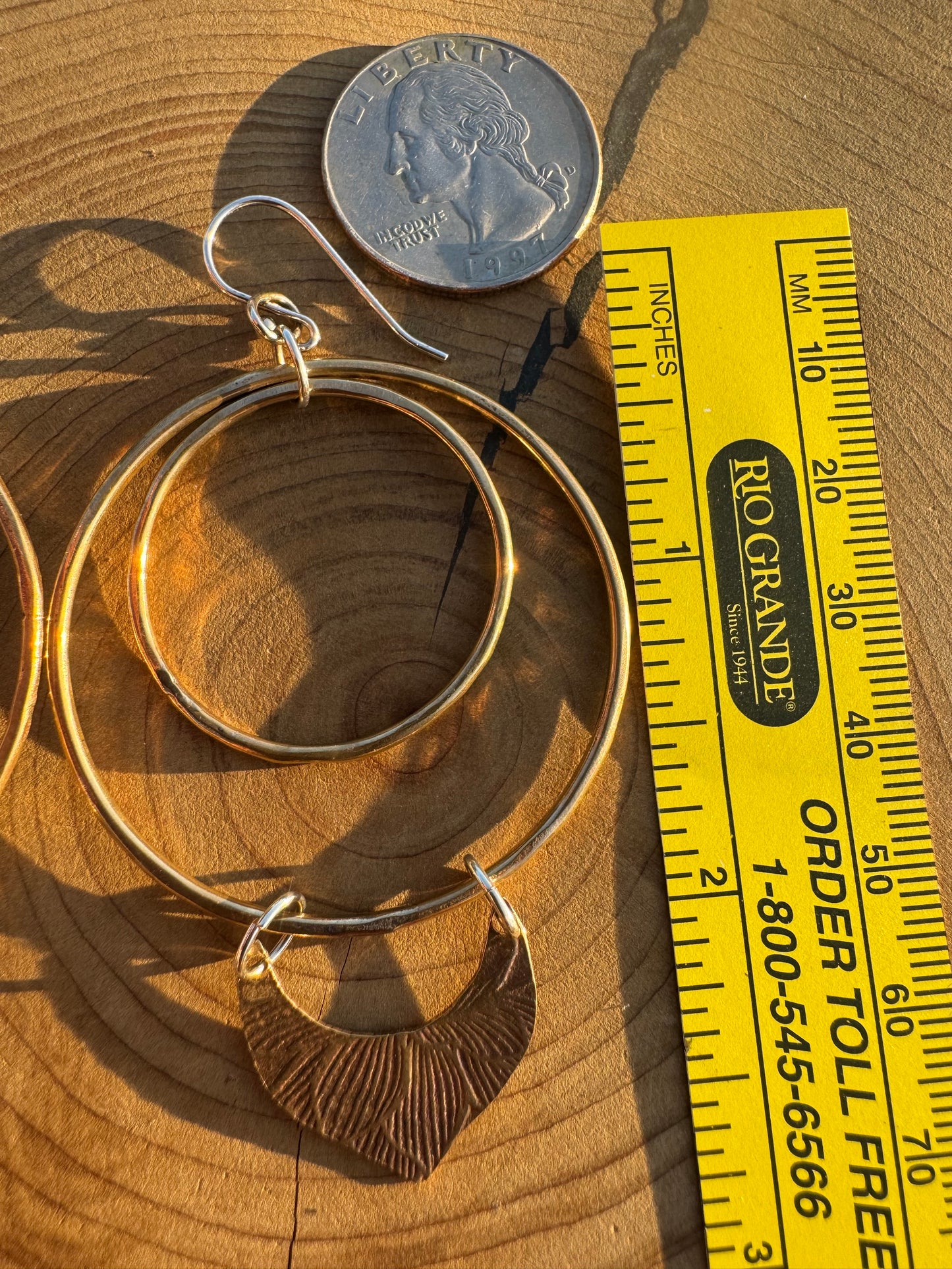 Golden dalas dangles