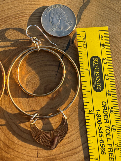 Golden dalas dangles