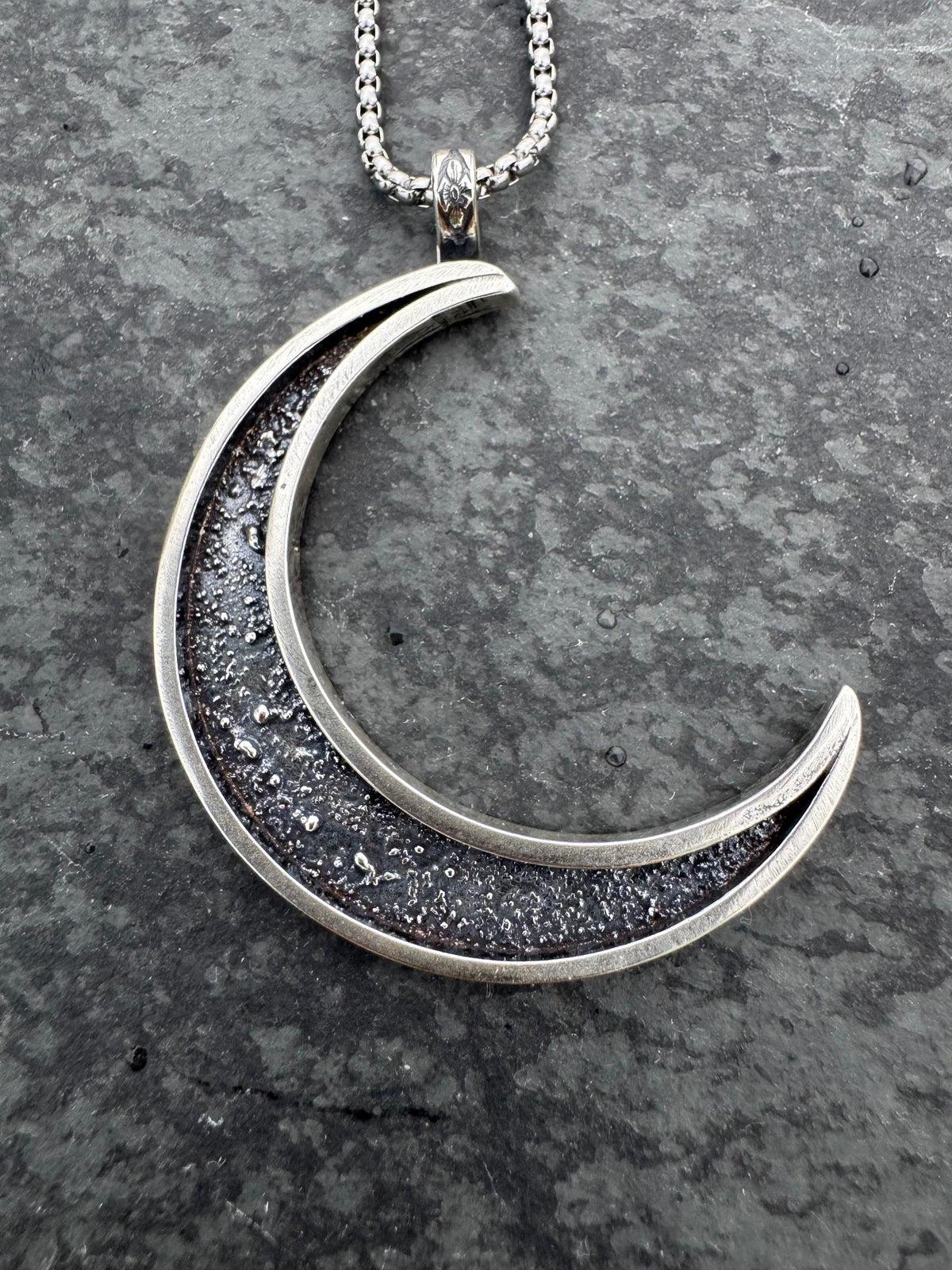 Wild moon