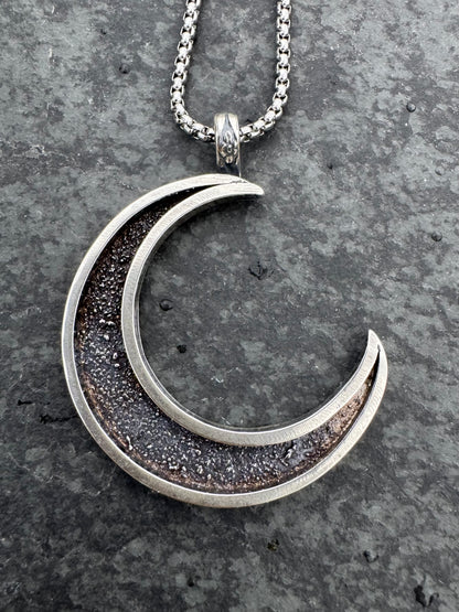 Wild moon