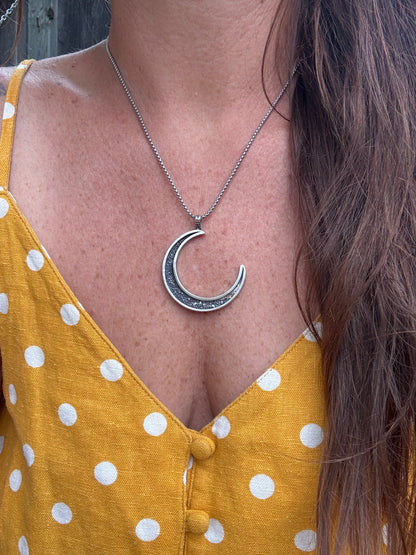 Wild moon