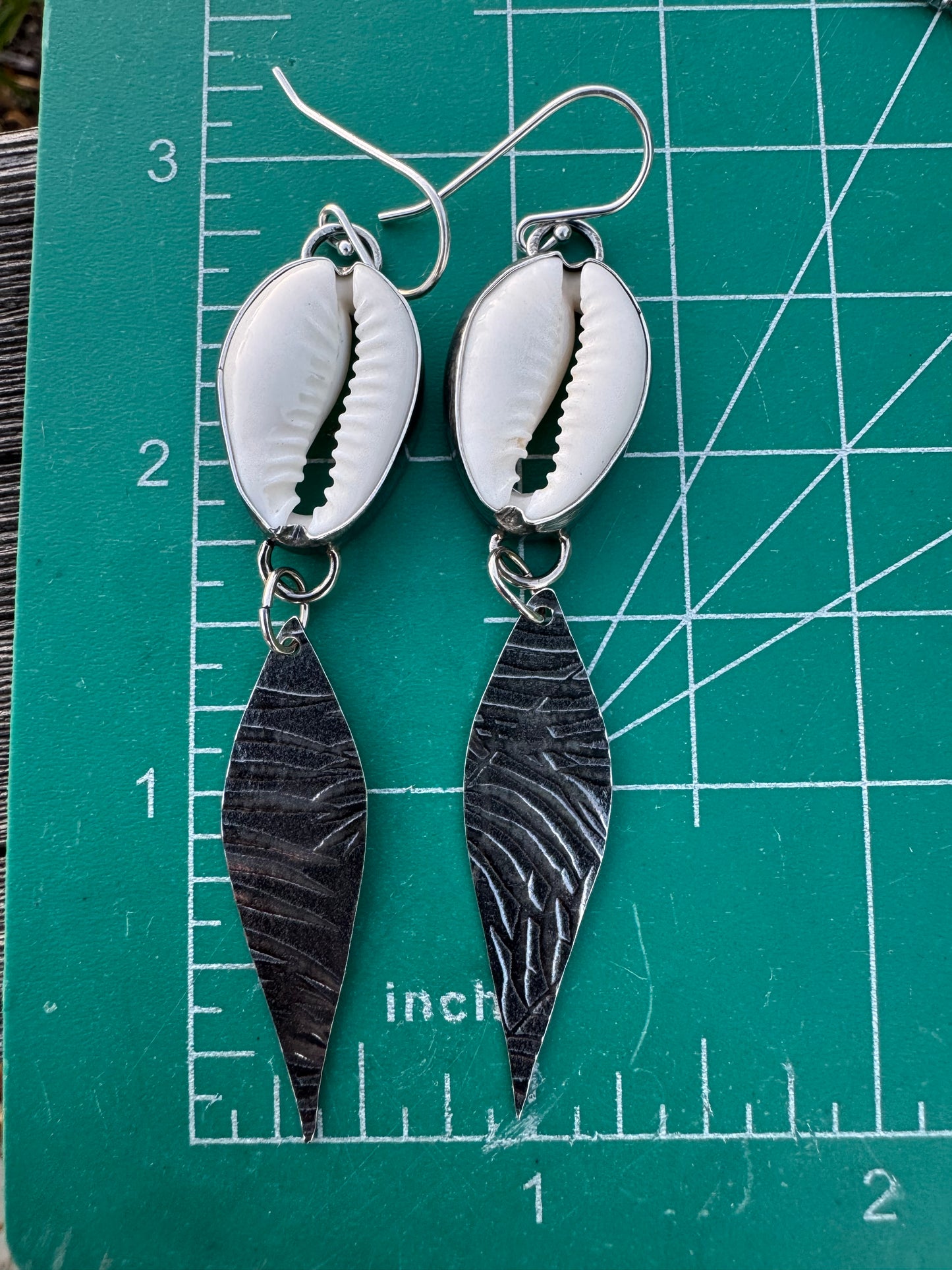 Coastal cowry dangles