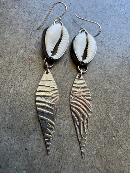 Coastal cowry dangles