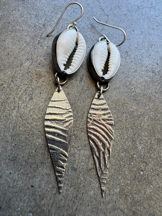 Coastal cowry dangles